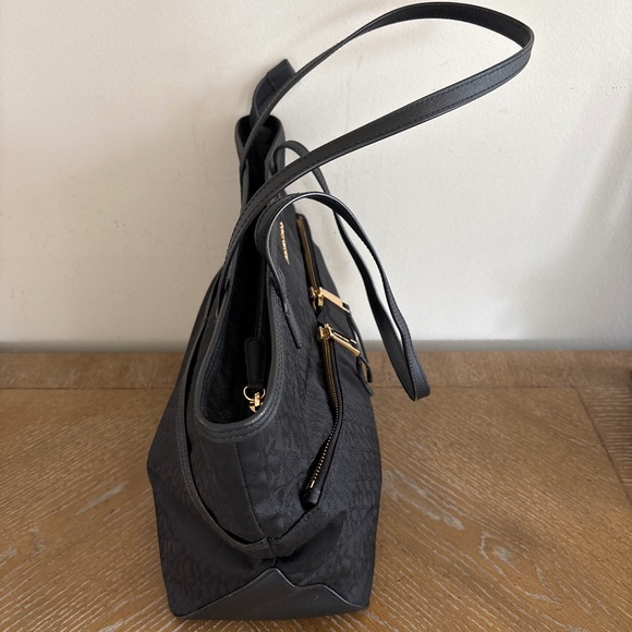 Michael Kors Nylon Leather Kempton Tote Shoulder Handbag - Picture 5 of 8